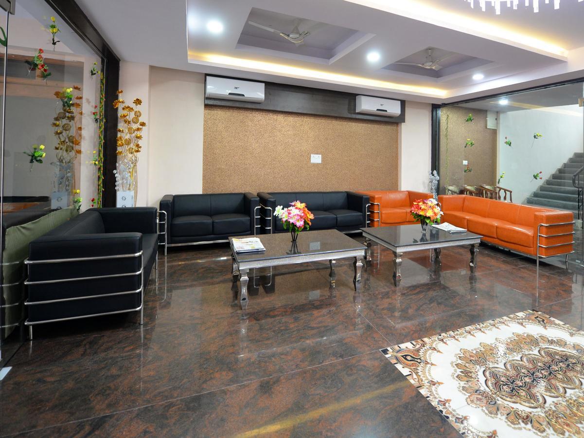 Super Collection O Lotus Grand Near Secunderabad Railway Station Otel Dış mekan fotoğraf